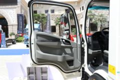 中国重汽HOWO 统帅 4.5T 4.15米单排纯电动厢式轻卡100.46kWh 中国重汽HOWO 统帅 4.5T 4.15米单排纯电动厢式轻卡100.46kWh