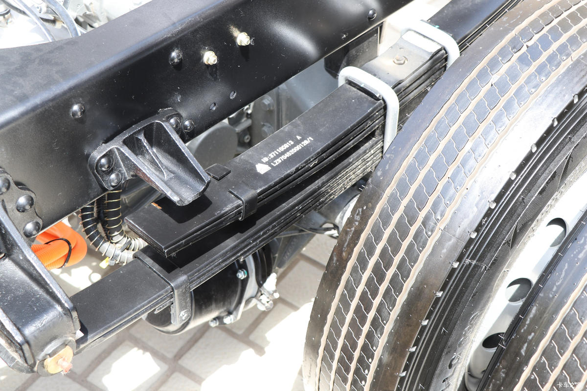 йHOWO  4.5T 4.15׵Ŵ綯դʽῨ(ZZ5047CCYH3414Z145BEVD1)131.98kWh