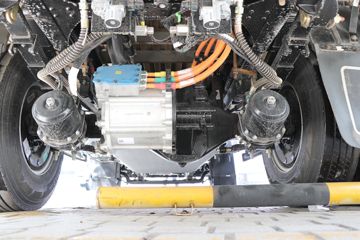 �й�����HOWO ���� 4.5T 4.15�׵��Ŵ��綯��ʽ�Ῠ96kWhͼƬ