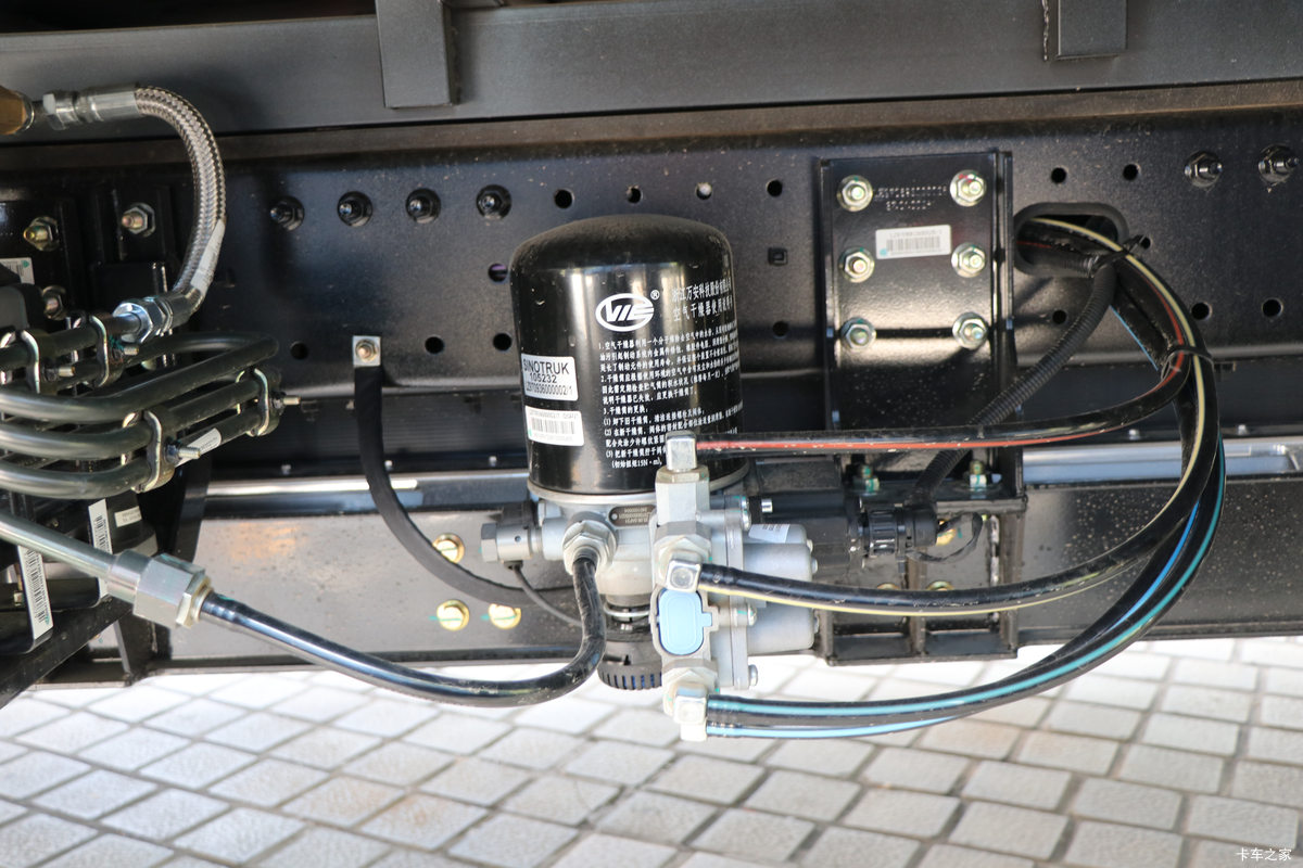 йHOWO ͳ˧ 4.5T 4.15׵Ŵ綯դʽῨ(ZZ5047CCYH3414Z147BEVA0)100.46kWh
