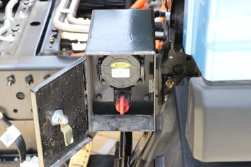 �й�����HOWO ͳ˧ 4.5T 4.15�׵��Ŵ��綯��ʽ�Ῠ96.26kWhͼƬ