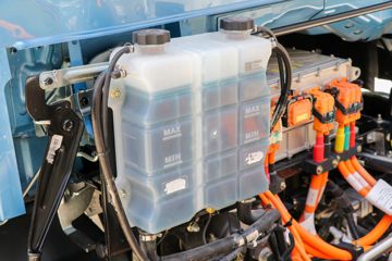 �й�����HOWO ͳ˧ 4.5T 4.15�׵��Ŵ��綯��ʽ�Ῠ96.26kWhͼƬ