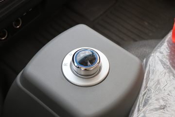 �й�����HOWO ���� 4.5T 4.15�׵��Ŵ��綯��ʽ�Ῠ100.27kWhͼƬ