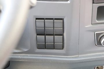 �й�����HOWO ���� 4.5T 4.15�׵��Ŵ��綯��ʽ�Ῠ100.27kWhͼƬ