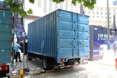 中国重汽HOWO 统帅 4.5T 4.15米单排纯电动厢式轻卡(蓝色)100.46kWh