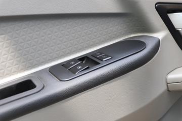 �й�����HOWO ͳ˧ 4.5T 4.15�׵��Ŵ��綯��ʽ�Ῠ(��ɫ)100.46kWhͼƬ