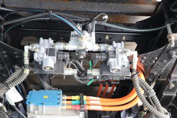 �й�����HOWO ͳ˧ 4.5T 4.15�׵��Ŵ��綯��ʽ�Ῠ(��ɫ)100.46kWhͼƬ