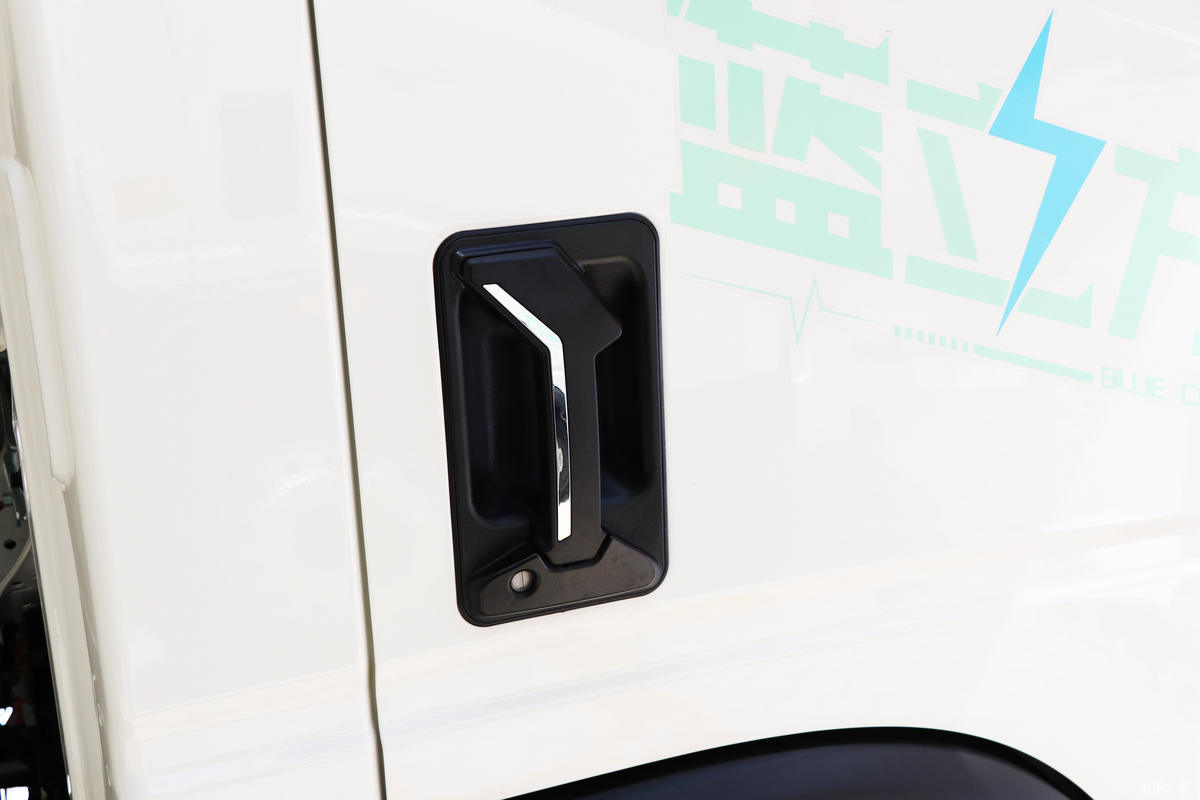 йHOWO ͳ˧ 4.5T 4.15׵Ŵ綯ʽῨ(ɫ)(ZZ5047XXYH3414Z147BEV96)96.26kWh