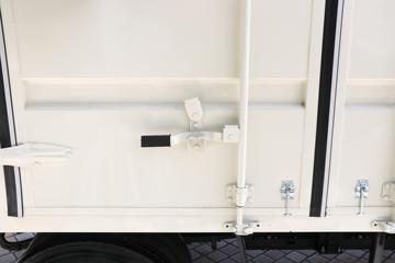 йHOWO ͳ˧ 4.5T 4.15׵Ŵ綯ʽῨ(ɫ)(ZZ5047XXYH3414Z147BEV96)96.26kWhͼƬ