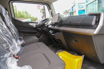 ���ǵ�T5DM �Ƹ��� 4.5T 4.03�׵��Ų��ʽ���̻�϶�����դʽ�Ῠ18.3kWhͼƬ