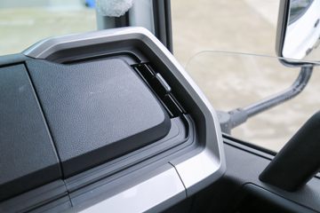 ���ǵ�T5DM �Ƹ��� 4.5T 4.03�׵��Ų��ʽ���̻�϶�����դʽ�Ῠ18.3kWhͼƬ