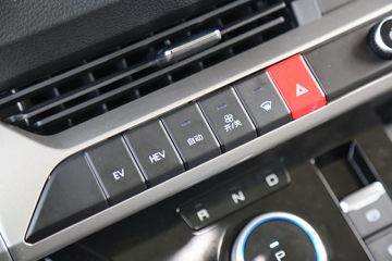 ���ǵ�T5DM �Ƹ��� 4.5T 4.03�׵��Ų��ʽ���̻�϶�����դʽ�Ῠ18.3kWhͼƬ