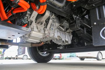 ���ǵ�T5DM �Ƹ��� 4.5T 4.03�׵��Ų��ʽ���̻�϶�����դʽ�Ῠ18.3kWhͼƬ