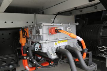 ���ǵ�T5DM �Ƹ��� 4.5T 4.03�׵��Ų��ʽ���̻�϶�����դʽ�Ῠ18.3kWhͼƬ