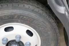 欧马可 智蓝HS 4.5T 4.17米单排插电式混合动力栏板轻卡(BJ1048PHEVJA)14.016kWh