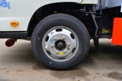 福田 奥铃捷运  132马力 4.1米气瓶运输车(楚飞牌)(CLQ5043TQP6BJ)