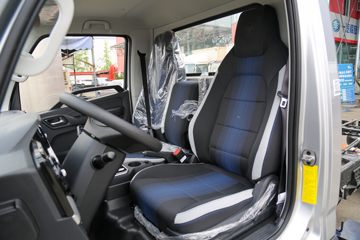 ŷ���� ����EX 4.5T 3.8�׵��Ŵ��綯��ʽС��63.75kWhͼƬ