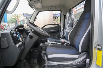 ŷ���� ����EX 4.5T 3.8�׵��Ŵ��綯��ʽС��63.75kWhͼƬ