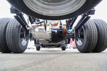 ŷ���� ����EX 4.5T 3.8�׵��Ŵ��綯��ʽС��63.75kWhͼƬ