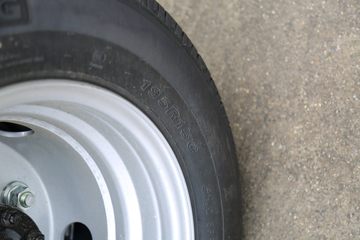 ŷ���� ����EX 4.5T 3.8�׵��Ŵ��綯��ʽС��63.75kWhͼƬ