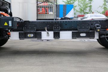 ŷ���� ����EX 4.5T 3.8�׵��Ŵ��綯��ʽС��63.75kWhͼƬ