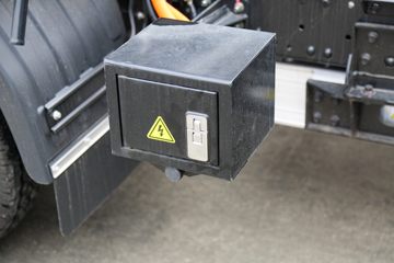 ŷ���� ����EX 4.5T 3.8�׵��Ŵ��綯��ʽС��63.75kWhͼƬ