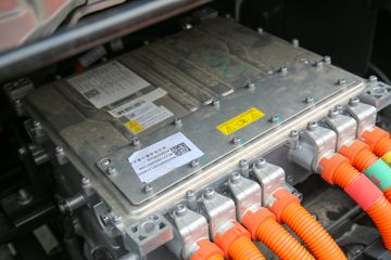 ŷ���� ����EX 4.5T 3.8�׵��Ŵ��綯��ʽС��63.75kWhͼƬ