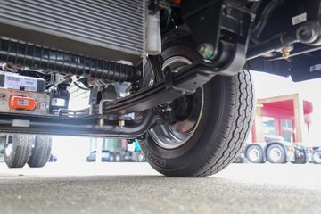 ŷ���� ����EX 4.5T 3.8�׵��Ŵ��綯��ʽС��63.75kWhͼƬ