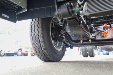 ŷ���� ����EX 4.5T 3.8�׵��Ŵ��綯��ʽС��63.75kWhͼƬ