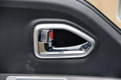 东风途逸 T5 95马力 3.5米腐蚀性物品厢式运输车(楚飞牌)(SGZ5320GFWCA6)