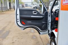 东风途逸 T5 95马力 3.5米腐蚀性物品厢式运输车(楚飞牌)(SGZ5320GFWCA6)