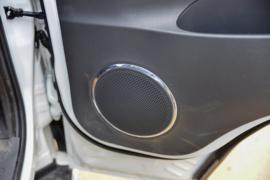 东风途逸底盘&nbsp;医疗废物转运车驾驶室图片