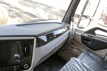 ���� �����A6 PLUS 240���� 4X2 9.8����ʽ�ػ���ͼƬ