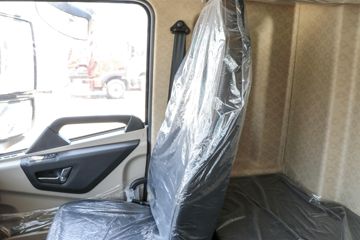 ���� �����A6 PLUS 240���� 4X2 9.8����ʽ�ػ���ͼƬ