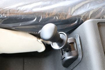 ���� �����A6 PLUS 240���� 4X2 9.8����ʽ�ػ���ͼƬ