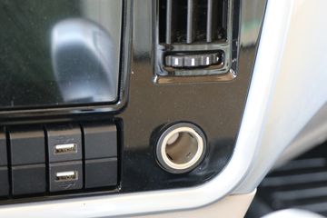 ���� �����A6 PLUS 240���� 4X2 9.8����ʽ�ػ���ͼƬ