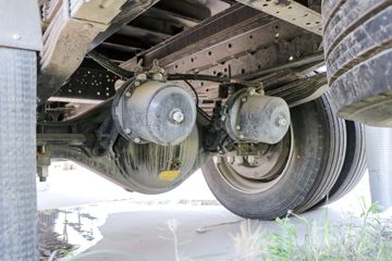 ���� �����A6 PLUS 240���� 4X2 9.8����ʽ�ػ���ͼƬ