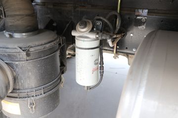 ���� �����A6 PLUS 240���� 4X2 9.8����ʽ�ػ���ͼƬ