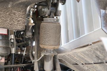 ���� �����A6 PLUS 240���� 4X2 9.8����ʽ�ػ���ͼƬ