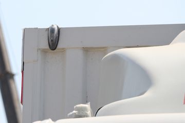 ���� �����A6 PLUS 240���� 4X2 9.8����ʽ�ػ���ͼƬ