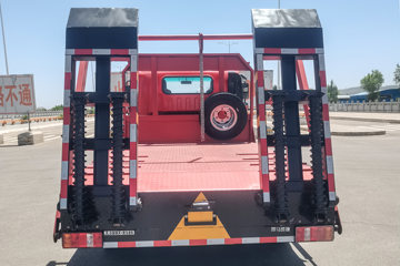 ���� ����M3 130���� 4X2 �ڱ�ʽ������ͼƬ