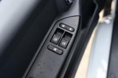 东风 多利卡D6-M 锐能版 155马力 4.2米单排栏板轻卡 东风 多利卡D6-M 锐能版 155马力 4.2米单排栏板轻卡