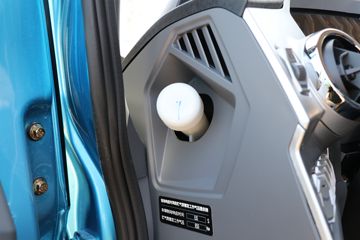 �ɵ� W7 180���� 4X2 4.15�׵��������ػ���ͼƬ