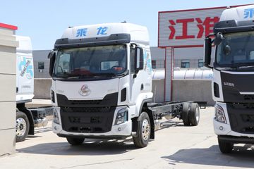 东风柳汽 乘龙H5 290马力 4X2 9.7米厢式载货车(LZ5180XXYH5AC2)