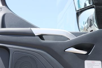 �������� ����H5 290���� 4X2 9.7����ʽ�ػ���ͼƬ