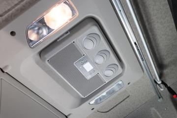 һ����� J7�ؿ� 600���� 6X4 LNG�Զ���ǣ����(Һ��)ͼƬ