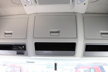 һ����� J7�ؿ� 600���� 6X4 LNG�Զ���ǣ����(Һ��)ͼƬ