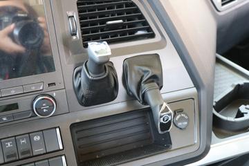 һ����� J7�ؿ� 600���� 6X4 LNG�Զ���ǣ����(Һ��)ͼƬ