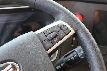 һ����� J7�ؿ� 600���� 6X4 LNG�Զ���ǣ����(Һ��)ͼƬ