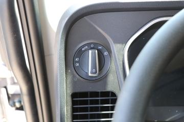 һ����� J7�ؿ� 600���� 6X4 LNG�Զ���ǣ����(Һ��)ͼƬ